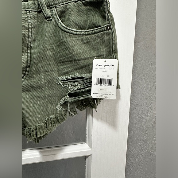NWT Free People We The Free Living Good Vibrations Sage Denim Cutoff - Picture 6 of 10